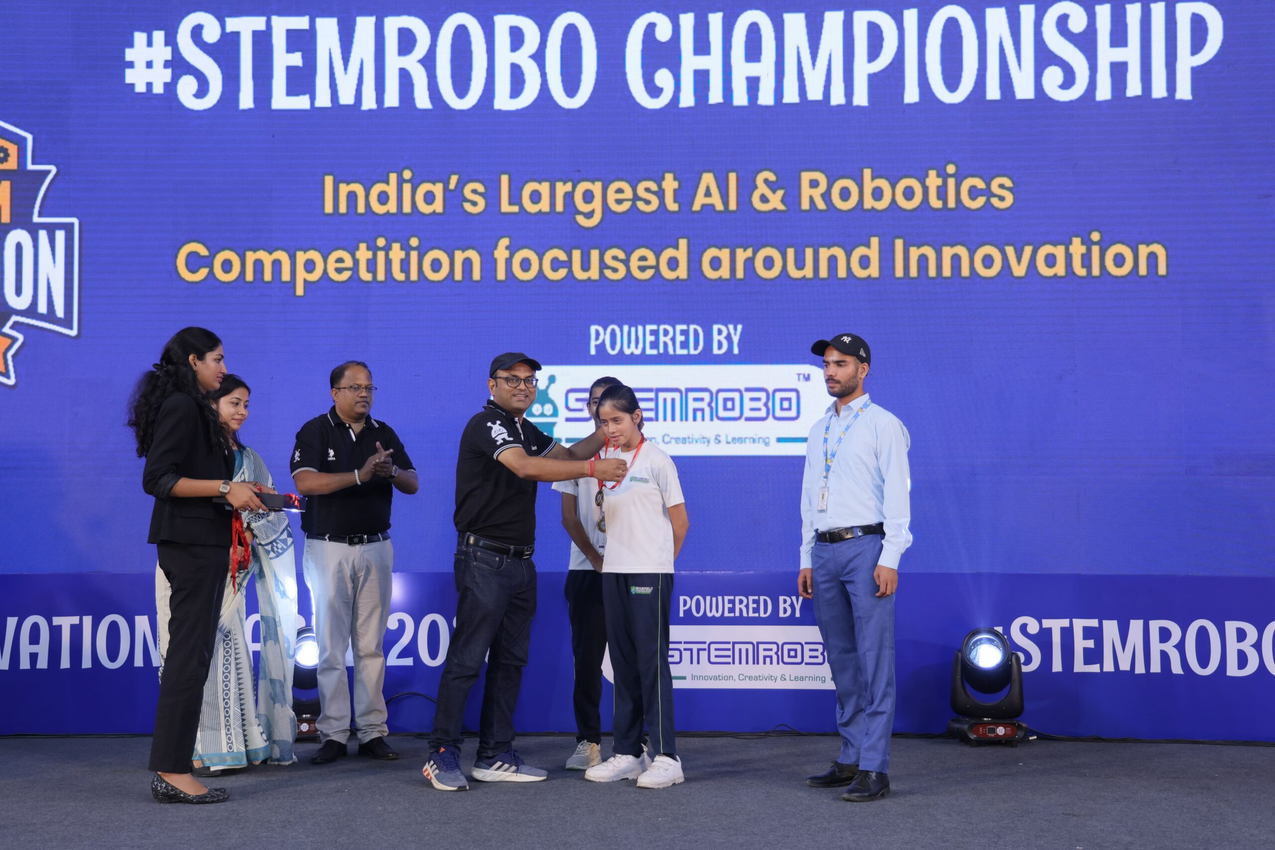 AI and Robotics Competition (7)